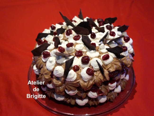 Layer cake Forêt Noire - Atelier de Brigitte (Gironde 33230 COUTRAS, LIBOURNE, SAINT-DENIS de PILE, SAINT-SEURIN/L'ISLE) cuisine, recettes, partages,