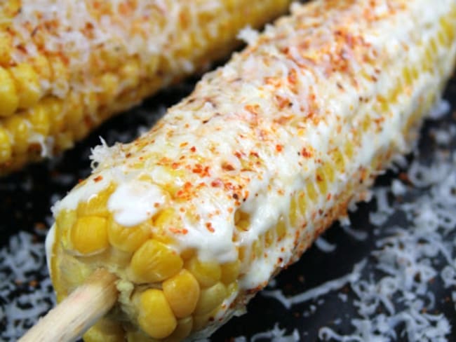Epis de maïs à la mexicaine en trois façons