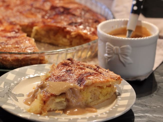 Galette aux pommes et caramel au vin de noix