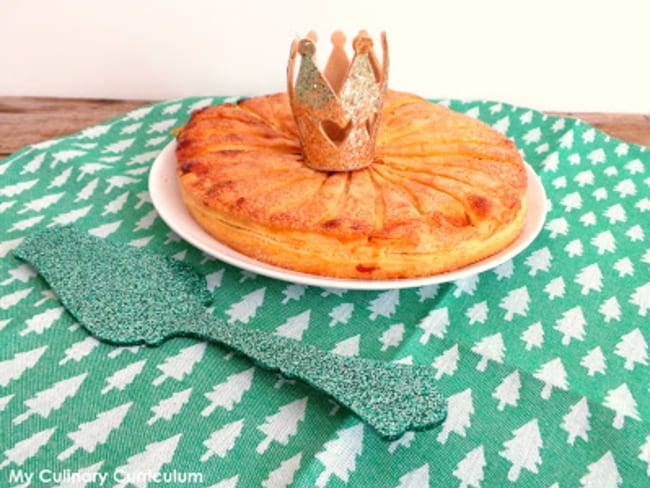 Galette des rois crème d'amandes et pépites de chocolat