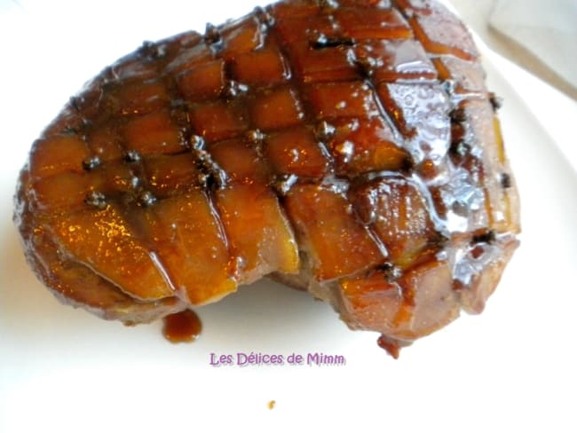 Jambon de cochon de lait laqué à l’érable