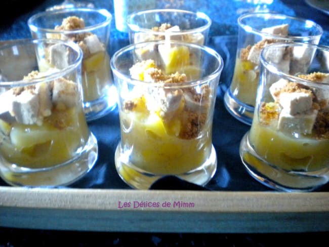 Verrine de foie gras, mangue, rhum et biscuits spéculoos