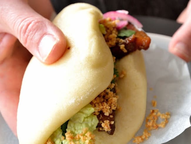 Gua bao : le sandwich taïwanais à la poitrine de porc (street food)