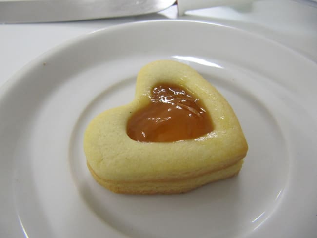 Petits coeurs fondants à la confiture d'abricot