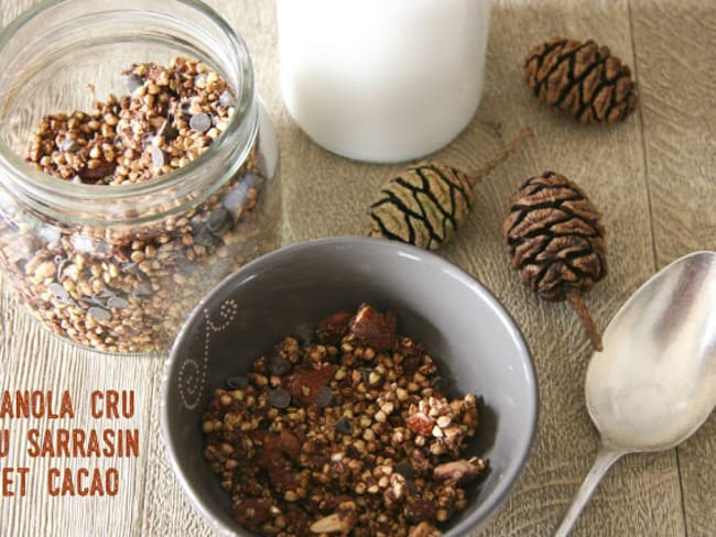 Granola cru au sarrasin et cacao (sans gluten)