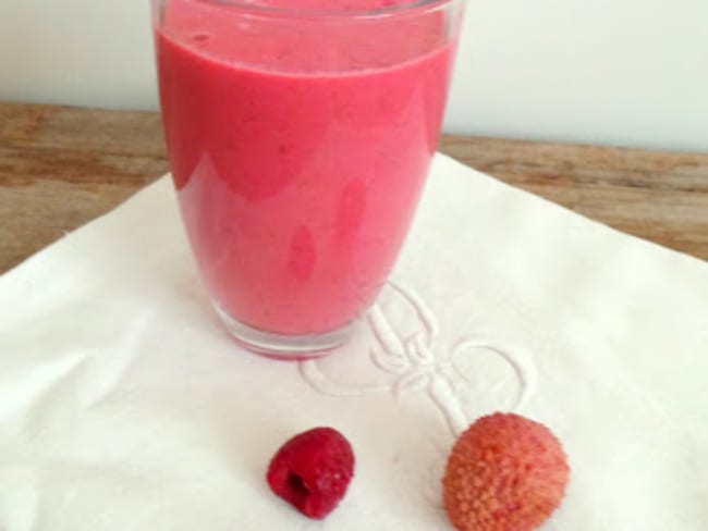 Milkshake framboise - litchis à l'eau de rose