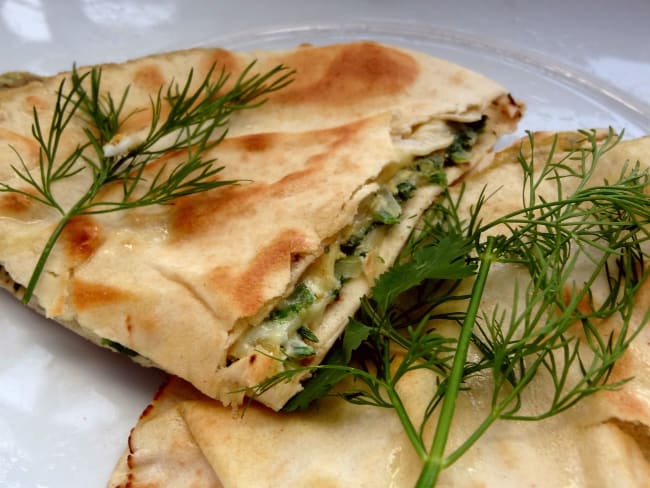 Pita à l'omelette aux herbes