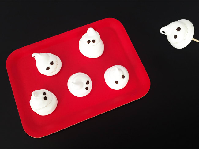 Meringues fantômes d'halloween sans gluten et vegan