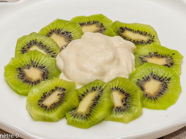 Carpaccio de kiwis à la mousse aux pommes