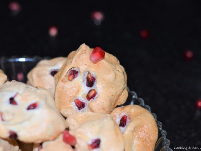 Biscuits meringués amandes, noisettes et grenade