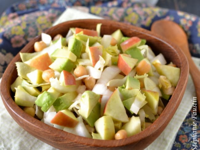 Salade d'endive à l'avocat et aux pois chiches