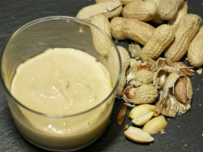 Crème de cacahuète maison en 4 mn