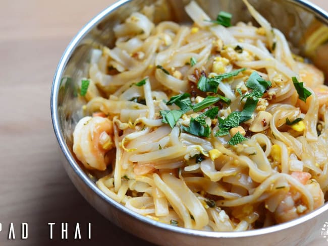 Le Pad Thaï emblème de la street food thaïlandaise