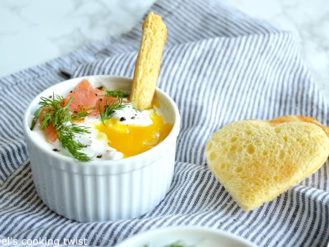 Oeufs cocotte crémeux au saumon fumé et à l’aneth : une belle entrée