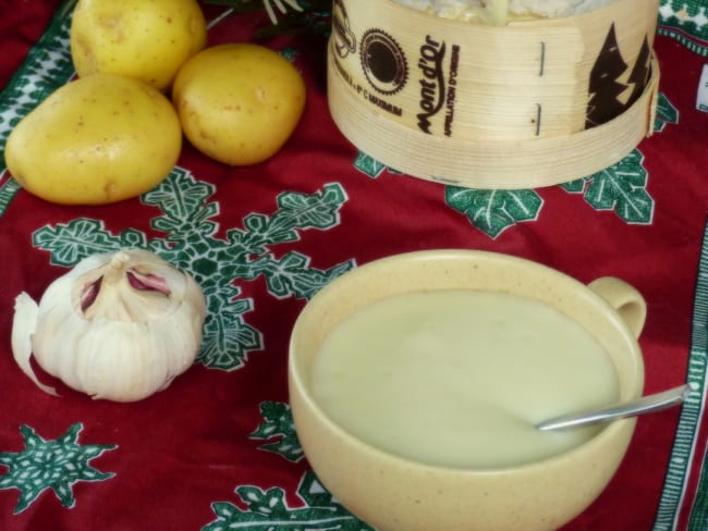 Crème de pommes de terres au Mont d'Or