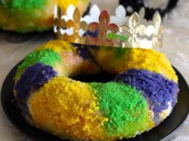 King Cake traditionnel de la Nouvelle Orléans pour Mardi gras