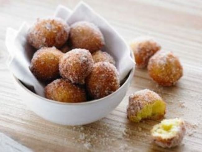 Beignets au sucre pour fêter Mardi gras