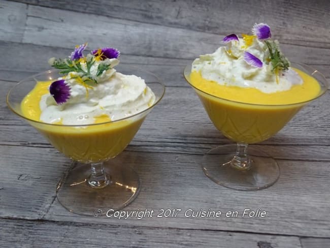 Capuccino de carottes au gingembre, à l'orange et piment d'Espelette, chantilly au cumin