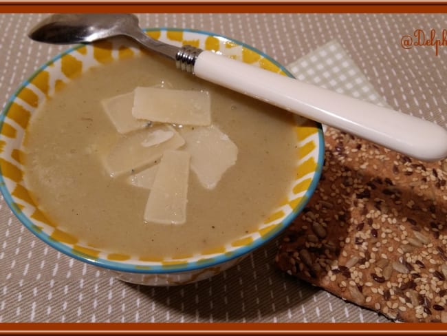 Velouté de chou-fleur au curry