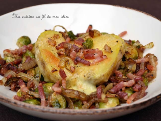 Pommes de terre gratinées au fromage de Herve, choux de Bruxelles et lardons grillés