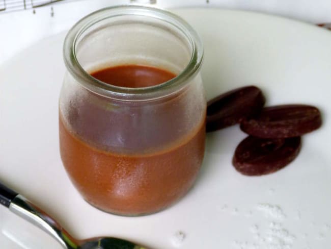 Crèmes au caramel et chocolat