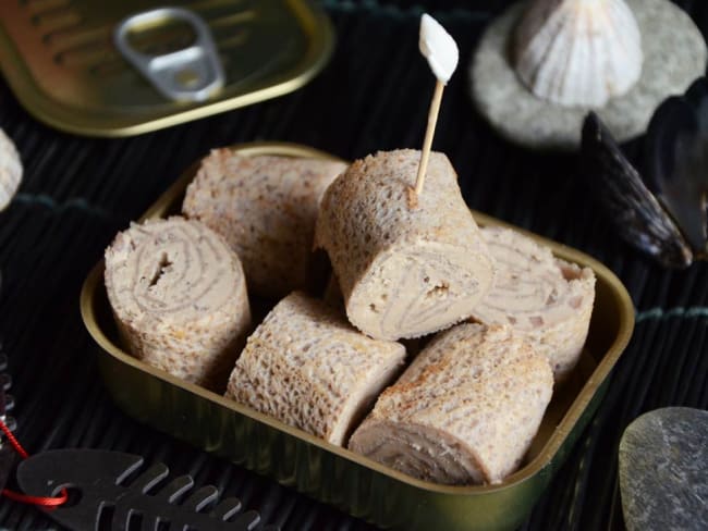 Roulés de crêpes au beurre de sardine