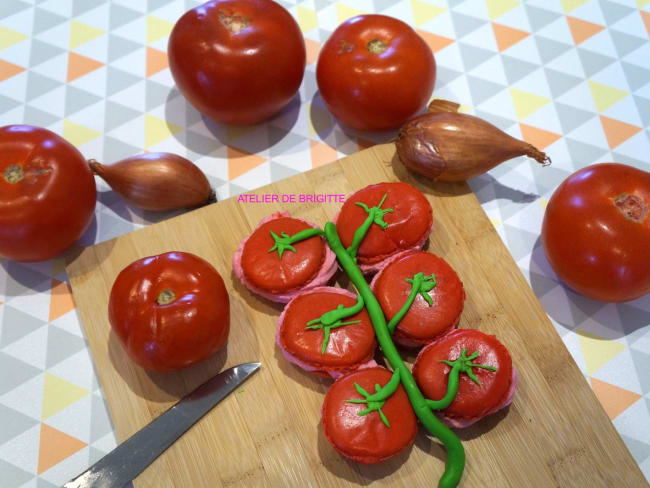 Macarons trompe l'oeil, grappe de tomates