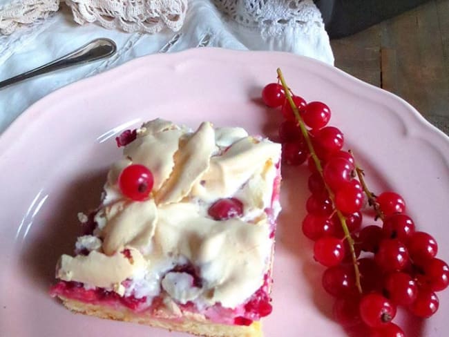 Gâteau aux Groseilles et à la Meringue (Punasesōstra Beseekook)