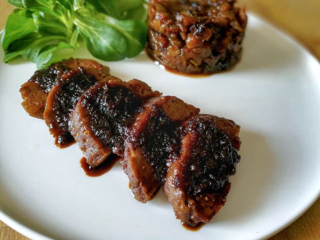 Magret de seitan et fondue de pommes