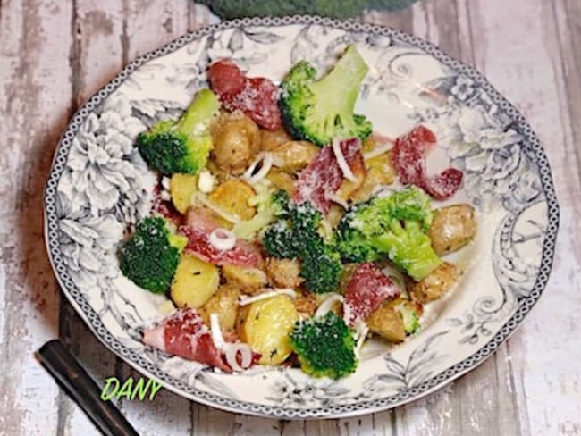 Salade tiède de rattes et brocolis aux magrets vinaigrette de marmesan