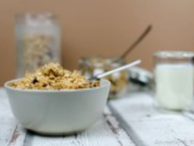 Granola maison au beurre de cacahuètes