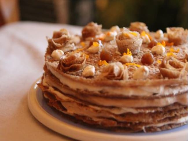 Gâteau de crêpes facile, vegan, à l'orange et à la crème de marrons