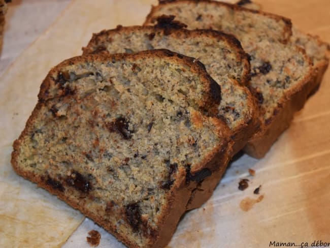 Cake anti-gaspi à la peau de banane et pépites de chocolat