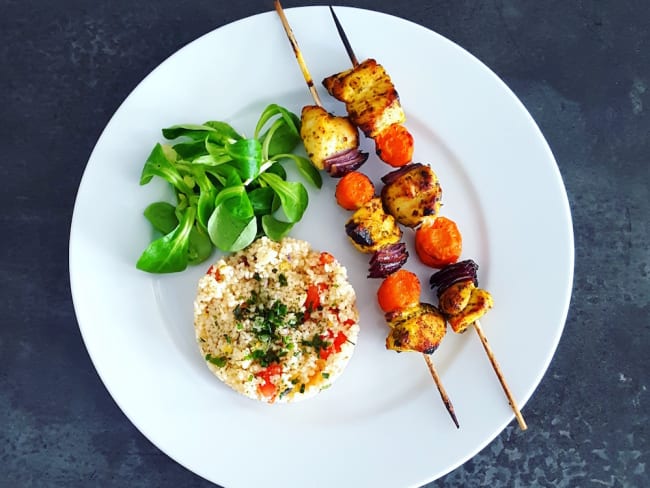 Brochettes de poulet à l’orientale et carottes au miel