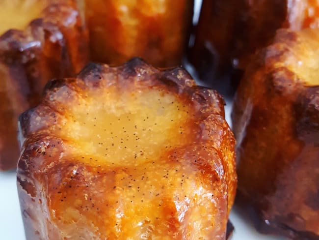 Canelés bordelais maison