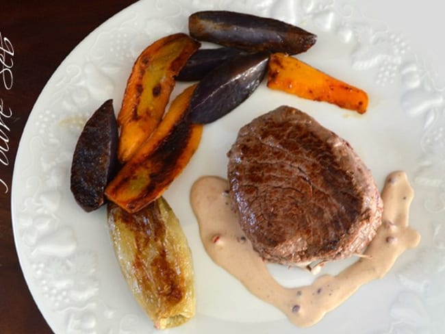 Tournedos sauce whisky aux baies roses et ses légumes caramélisés 