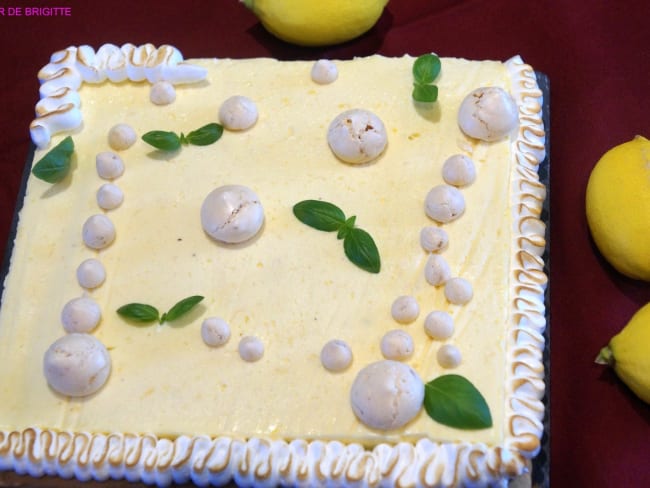 Tarte citron noisettes meringuée