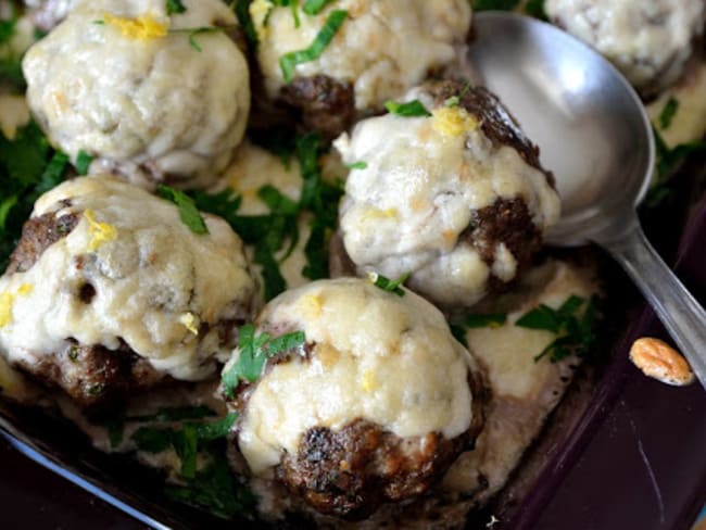 Boulettes de boeuf et d'agneau au tahini de Yotam Ottolenghi