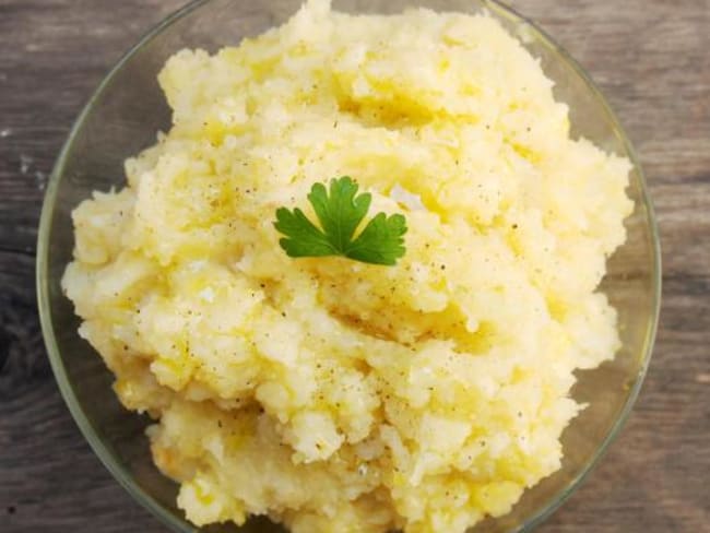 Purée de pomme de terre de céleri-rave et cebette