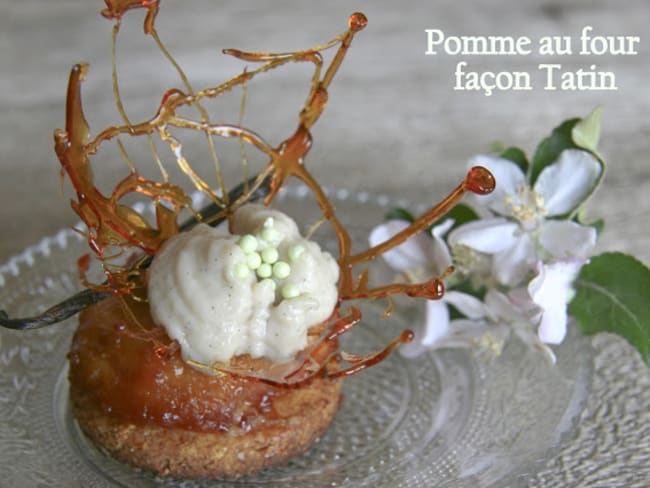 Pomme au four revisitée façon Tatin, à la crème de cajou