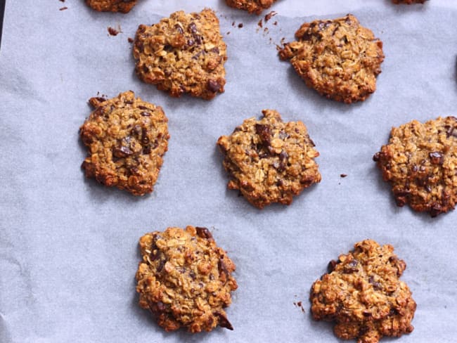 Cookies sains à l’avoine, beurre de cacahuète et chocolat noir sans lactose et IG bas