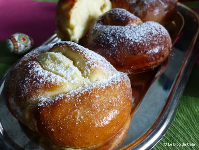 Brioches fourrées au fromage