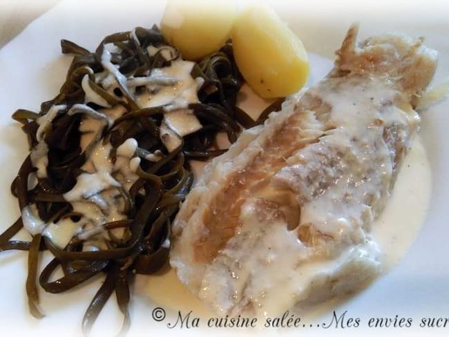 Filet de poisson à la crème et ses haricots de la mer