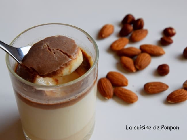 Yaourt maison, au lait concentré sucré et praliné