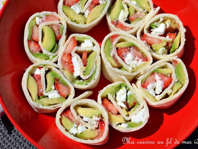 Wraps à l'avocat, fraises et feta