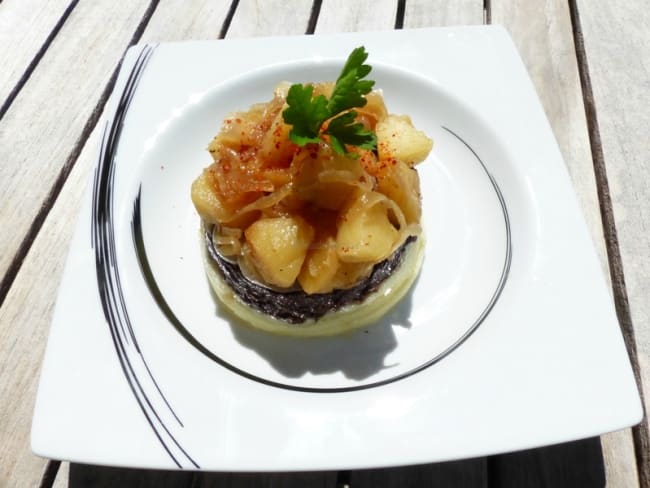 Parmentier de boudin noir (en boîte) aux 2 pommes