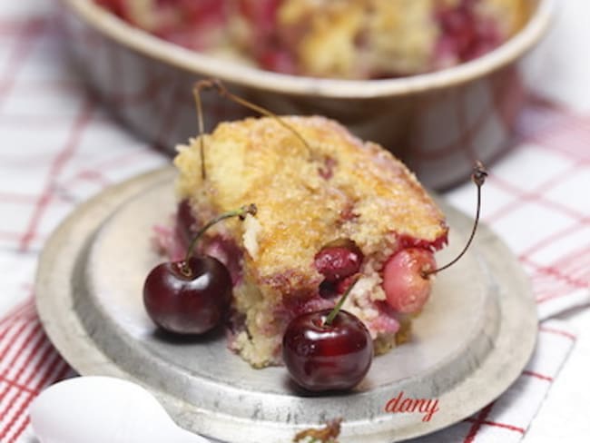 Moelleux aux cerises à la ricotta