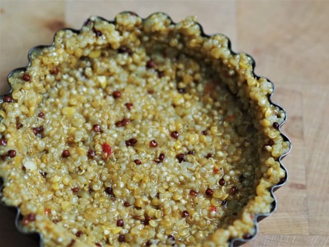 Pâte à tarte salée au quinoa en deux ingrédients