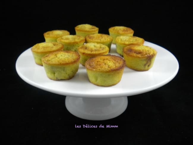 Mini-fondants à la pistache et aux cerises Amarena