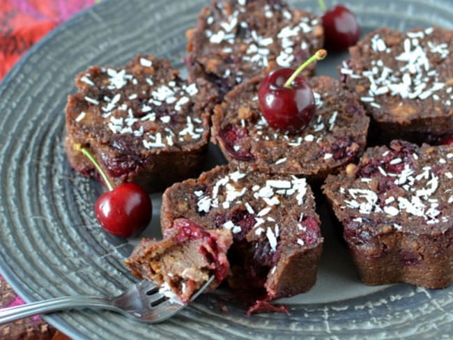 Pudding au pain rassis et aux cerises